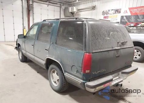 1996 GMC Yukon z USA, uszkodzony, nr VIN 1GKEC13R6TJ705059
